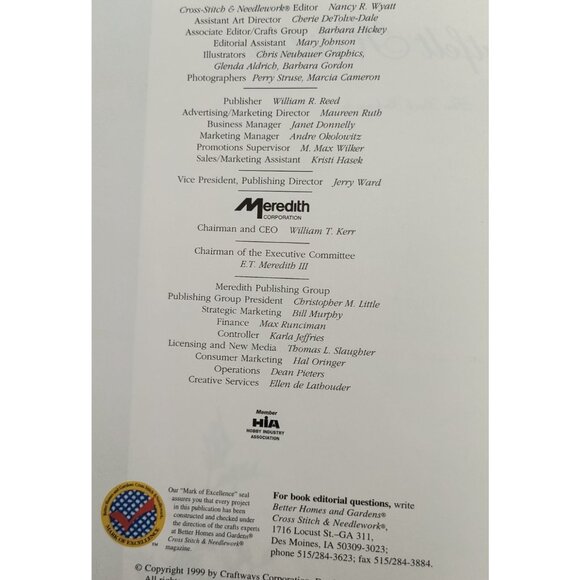 Better Homes & Gardens A Cross-Stitch Christmas Heartfelt Holidays 1999 - Picture 3 of 13